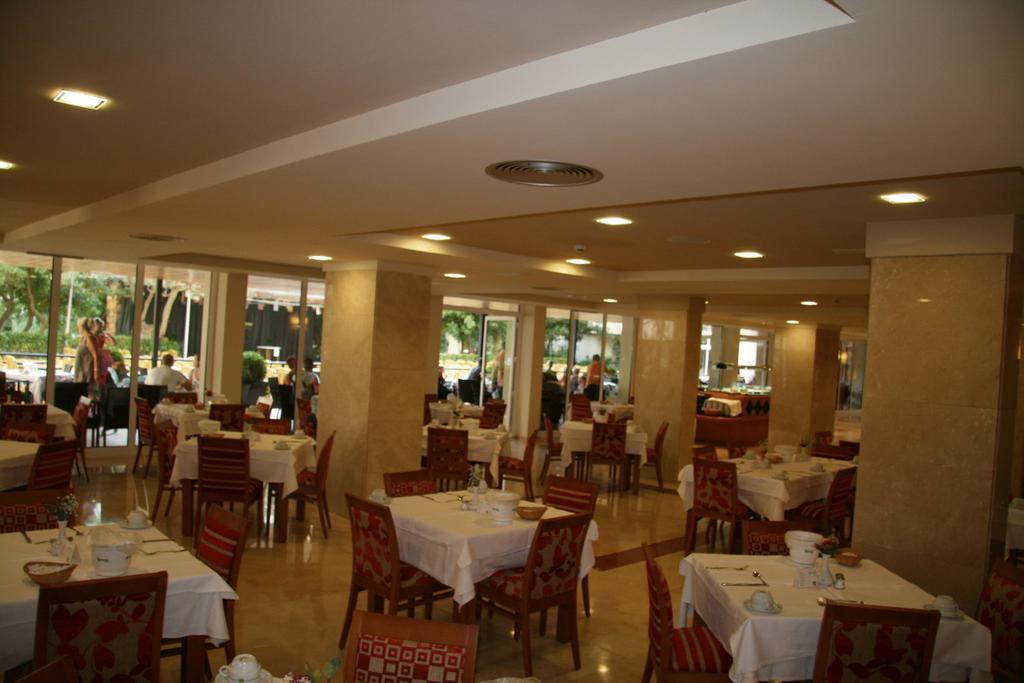 Hotel Protur Palmeras Playa